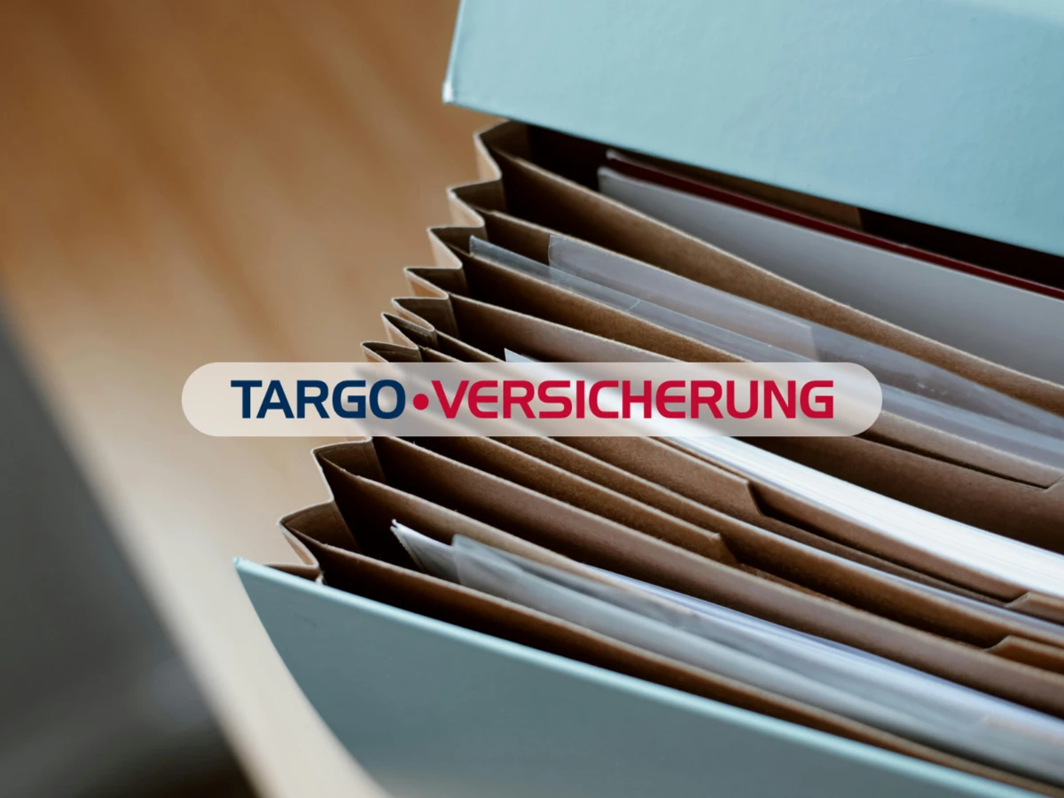 Teaser TARGO Extranet der TARGO Versicherungen: Nahaufnahme von Dokumentenmappe